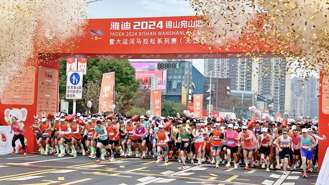 雅迪新闻：从宛马狂飙到六马，任谁看了不夸一声“马拉松战神！”